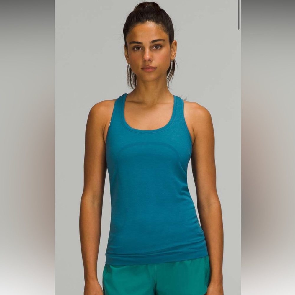 Lululemon swiftly tech